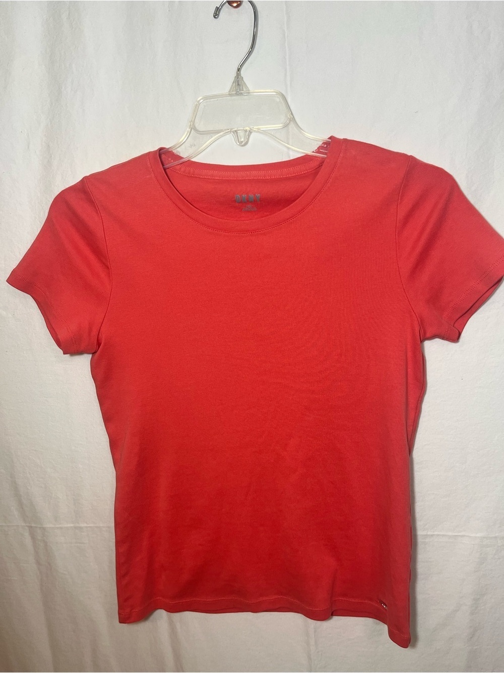 DKNY Short Sleeve Tee in Coral size M